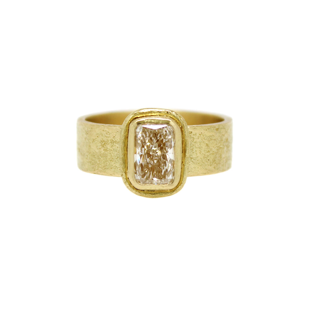 Classic Wide Band with Hammer Set One-of-a-Kind Corner Cut